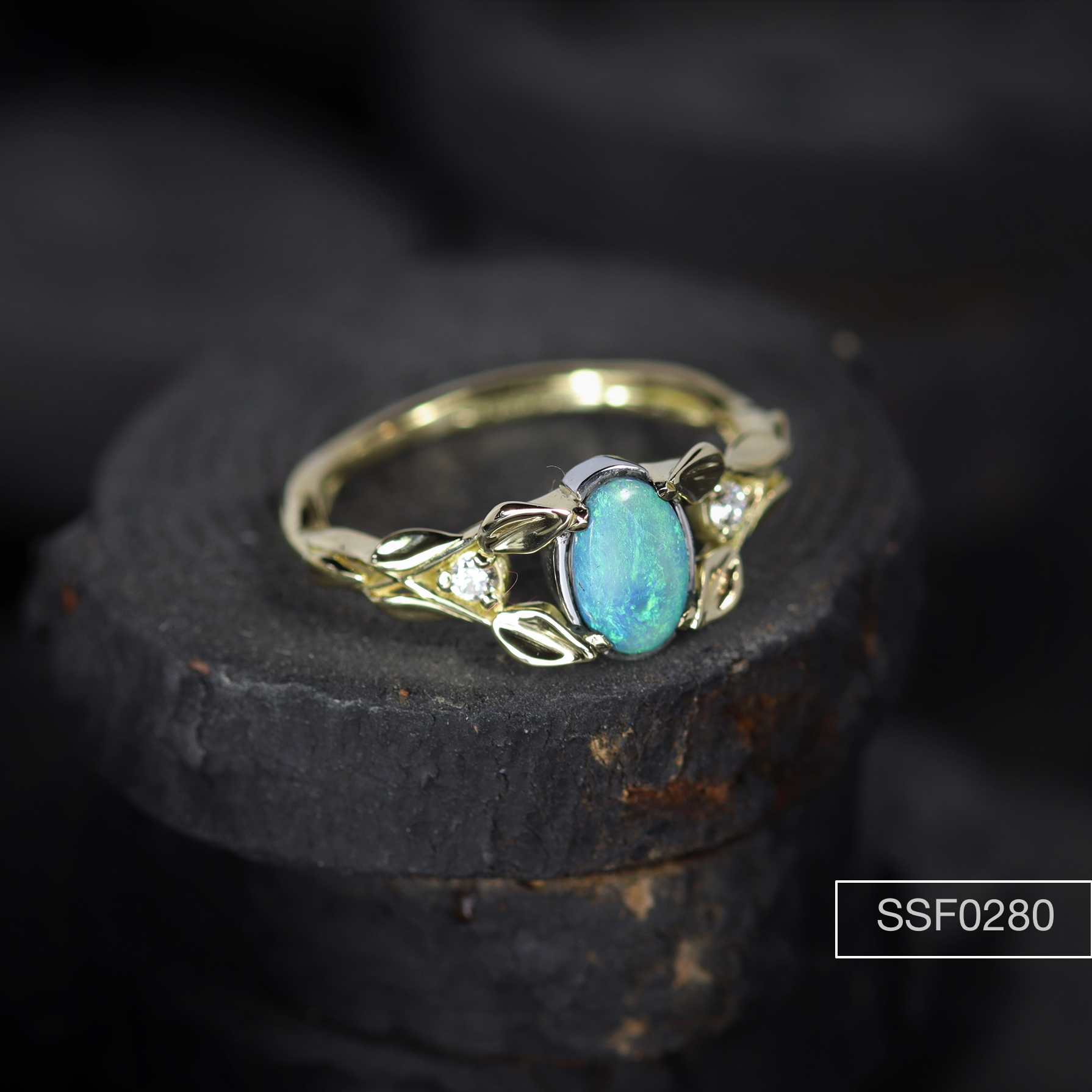 bespoke-jewellery-engagement